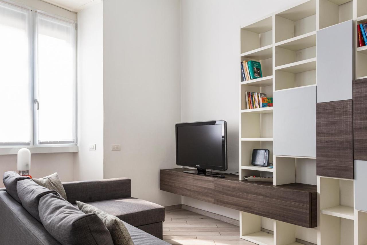 Spacious Retreat Steps From Lambrate Metro- Via Pacini Milan Exterior photo